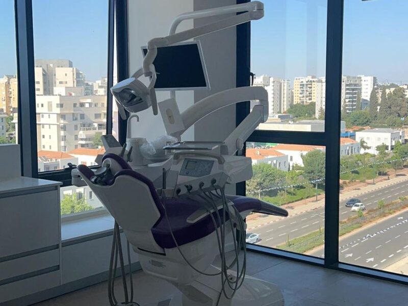 מרפאת שיניים — נוף פנורמי לעיר — תמונה 8 — עמיאל